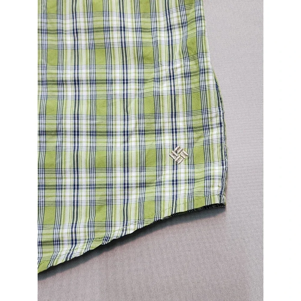 Columbia Men's Fishing Breathable Mesh button up Shirt Green Plaid Size L
